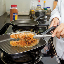 Load image into Gallery viewer, ITEM# 0123 OLD BAY Seasoning, 24 oz - One 24 Ounce Container of OLD BAY All-Purpose Seasoning with Unique Blend of 18 Spices and Herbs for Crabs, Shrimp, Poultry, Fries, and More